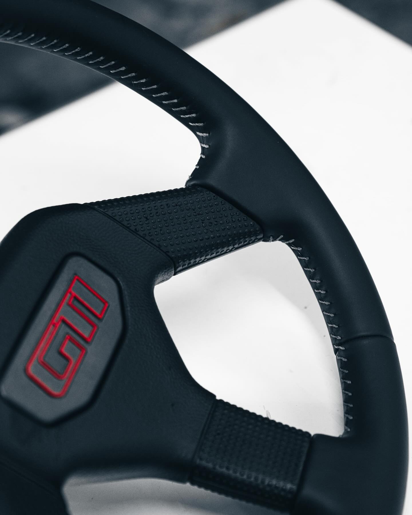 Volant Peugeot 205 GTI cuir – Origine Peugeot - Image 2