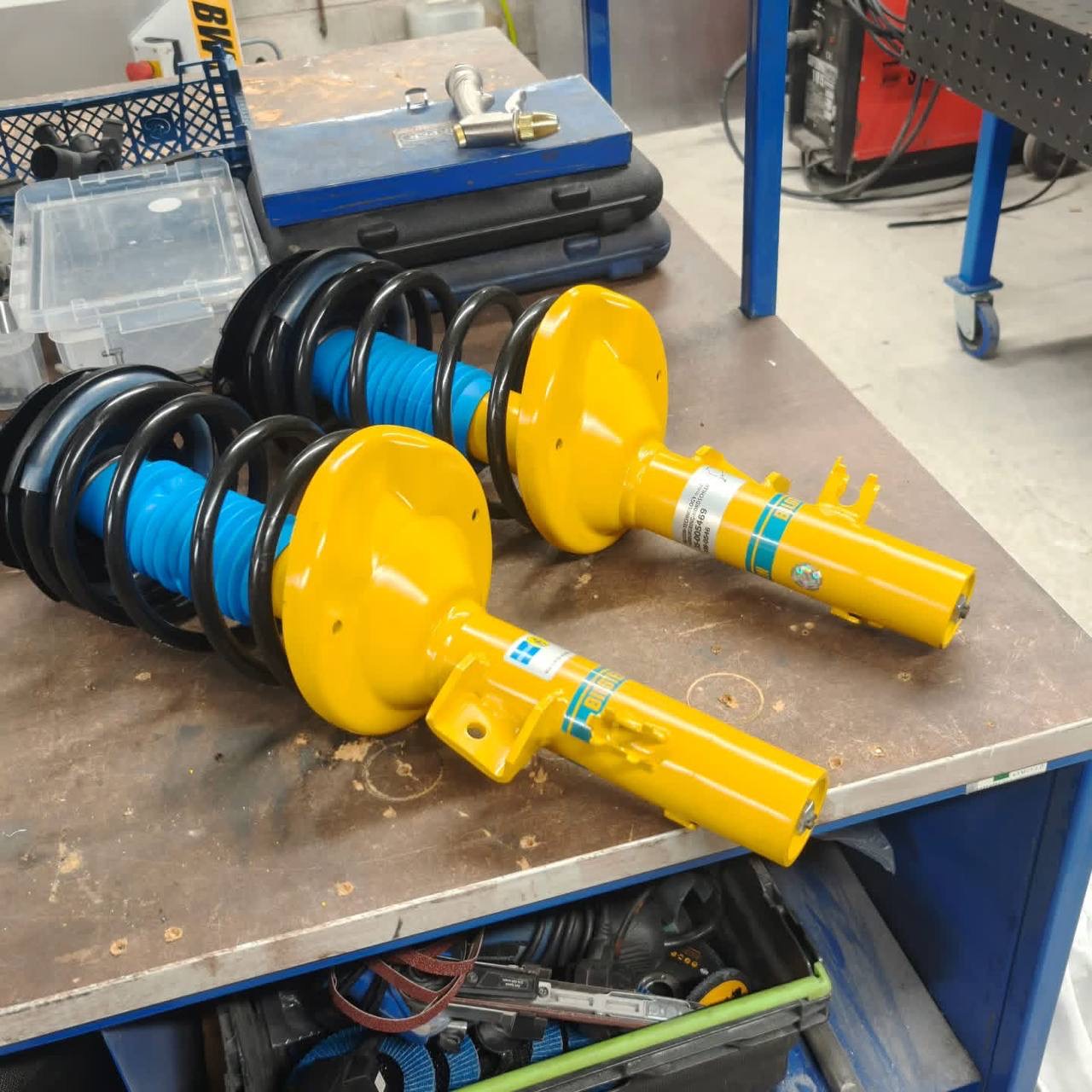 Bilstein B6 – Paire d'amortisseurs avant complets avec ressorts – Peugeot 205 GTI / CTI / Rallye - Image 2