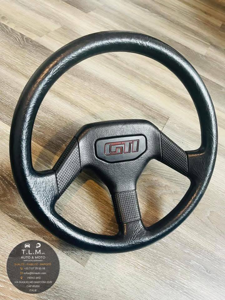 Volant d'origine Peugeot 205 GTI 3 branches